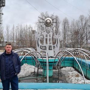 Парни в Петрозаводске: Илья, 42 - ищет девушку из Петрозаводска