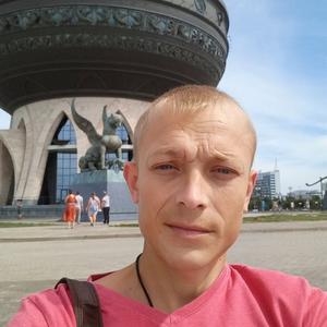 Парни в Ковров: Роман, 35 - ищет девушку из Ковров