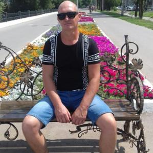 Парни в Саратове: Игорь, 49 - ищет девушку из Саратова
