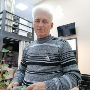 Вадим, 56 лет, Новочеркасск
