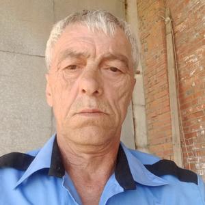 Андрей, 59 лет, Псков