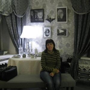 Девушки в Великий Новгороде: Марина Жданова, 54 - ищет парня из Великий Новгорода