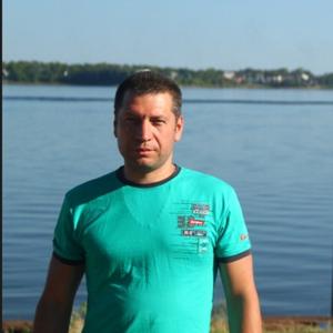 Парни в Перми: Илья, 49 - ищет девушку из Перми