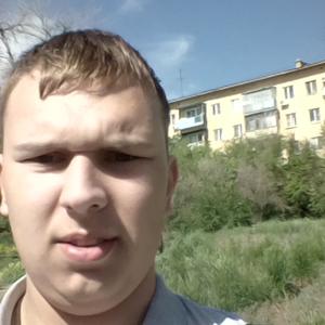 Владимир, 26 лет, Омск
