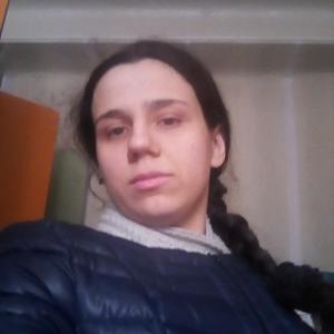 Девушки в Перми: Альбина, 30 - ищет парня из Перми