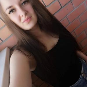 Девушки в Ульяновске: Полина, 30 - ищет парня из Ульяновска
