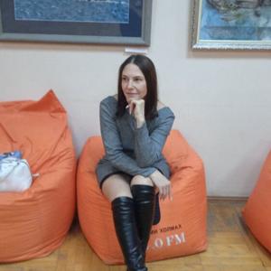 Девушки в Тольятти: Лика, 47 - ищет парня из Тольятти