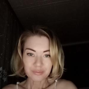 Девушки в Новочебоксарске: Светлана, 46 - ищет парня из Новочебоксарска