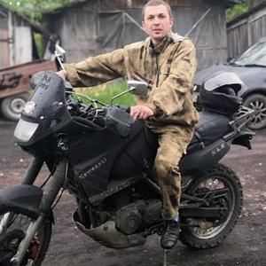 Дмитрий, 30 лет, Углегорск