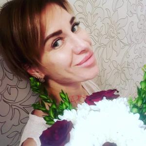 Девушки в Владивостоке: Валентина, 36 - ищет парня из Владивостока