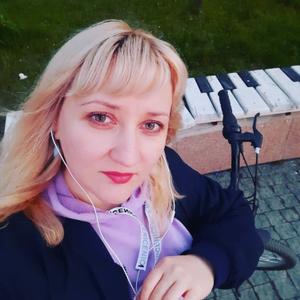 Девушки в Нижневартовске: Наталья, 40 - ищет парня из Нижневартовска