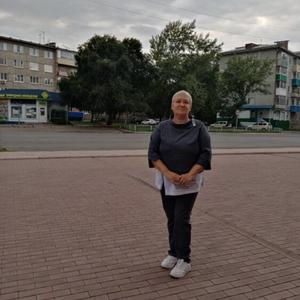 Девушки в Саяногорске: Елена, 53 - ищет парня из Саяногорска