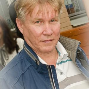 Валерий, 56 лет, Санкт-Петербург