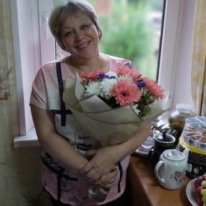 Девушки в Петрозаводске: Валентина, 63 - ищет парня из Петрозаводска