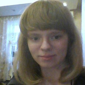 Девушки в Пскове: Ирина Федотова, 26 - ищет парня из Пскова