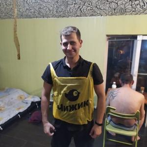 Парни в Волгограде: Олег, 27 - ищет девушку из Волгограда