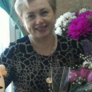 Девушки в Владивостоке: Марина, 56 - ищет парня из Владивостока