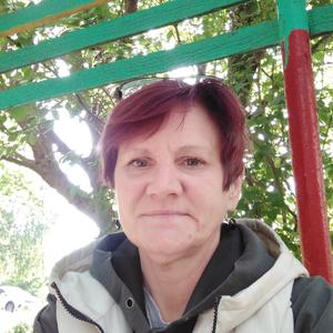 Девушки в Кузнецке: Лидия, 46 - ищет парня из Кузнецка