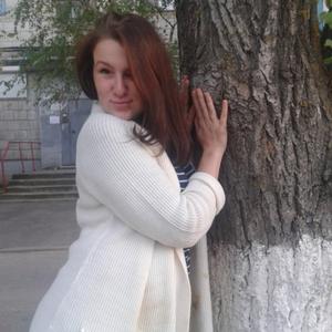 Девушки в Волгограде: Яна, 35 - ищет парня из Волгограда