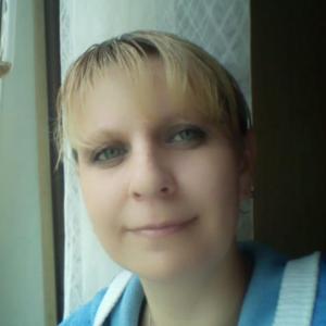 Девушки в Владивостоке: Алена, 43 - ищет парня из Владивостока