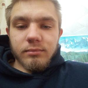 Парни в Старомарьевке: Кирилл, 22 - ищет девушку из Старомарьевки