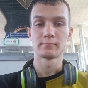 Парни в Уссурийске: Олег, 22 - ищет девушку из Уссурийска