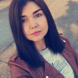 Девушки в Новокузнецке: Алена, 39 - ищет парня из Новокузнецка