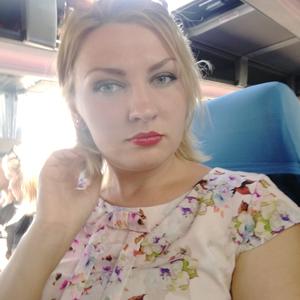 Девушки в Молодечно: Вероника, 29 - ищет парня из Молодечно