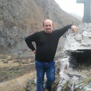 Парни в Ставрополе: Григорий Мовсесян, 66 - ищет девушку из Ставрополя