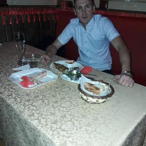 Парни в Ханты-Мансийске: Сергей, 39 - ищет девушку из Ханты-Мансийска