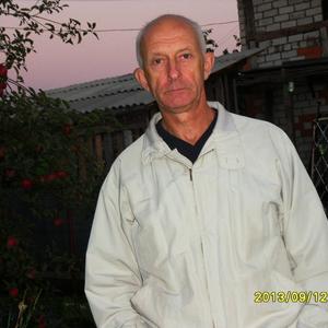 Парни в Гдове: Victor, 73 - ищет девушку из Гдова