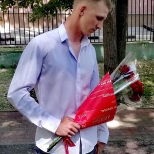Парни в Омске: Евгений, 23 - ищет девушку из Омска