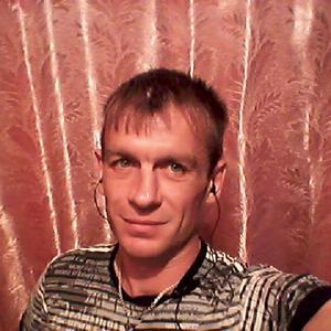 Парни в Томске: Андрей Сальников, 48 - ищет девушку из Томска