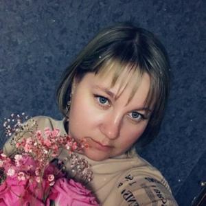 Девушки в Дальнегорске: Ирина, 39 - ищет парня из Дальнегорска