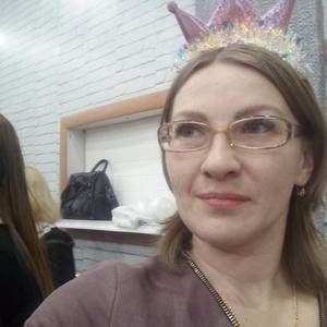 Девушки в Киренске: Елена, 36 - ищет парня из Киренска