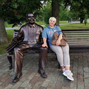 Девушки в Новокузнецке: Любовь, 56 - ищет парня из Новокузнецка
