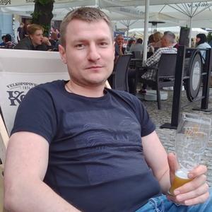 Антон, 32 года, Берлин
