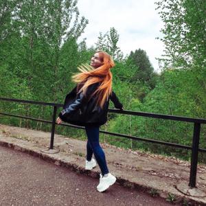 Девушки в Томске: Марина, 37 - ищет парня из Томска