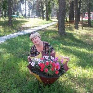 Девушки в Новосибирске: Наталья Салимова, 63 - ищет парня из Новосибирска