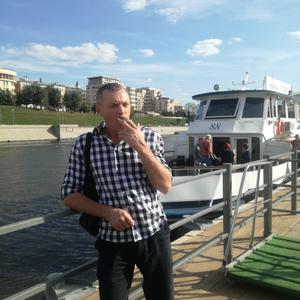 Александр, 53 года, Омск
