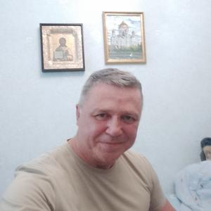 Парни в Магнитогорске: Андрей, 56 - ищет девушку из Магнитогорска