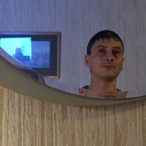 Парни в Томске: Эрнест, 49 - ищет девушку из Томска