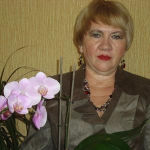 Наталья, 70 лет, Свободный