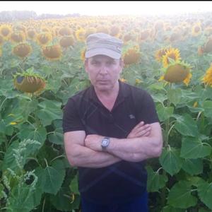 Юрий, 57 лет, Барнаул