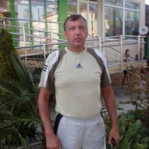 Андрей, 54 года, Волжский