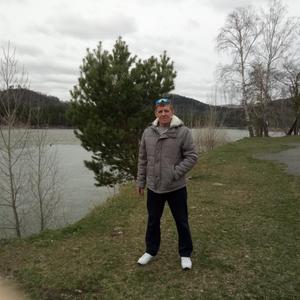 Парни в Бийске: Сергей, 67 - ищет девушку из Бийска