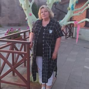 Девушки в Ижевске: Ольга Ланская, 60 - ищет парня из Ижевска