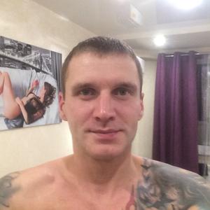 Олег, 45 лет, Новомосковск