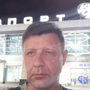 Олег, 49 лет, Камышин