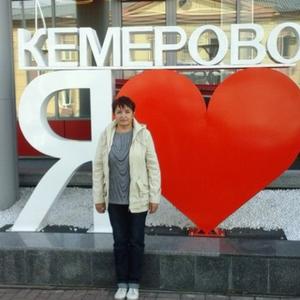 Девушки в Анжеро-Судженске: Елена Ефременко, 64 - ищет парня из Анжеро-Судженска